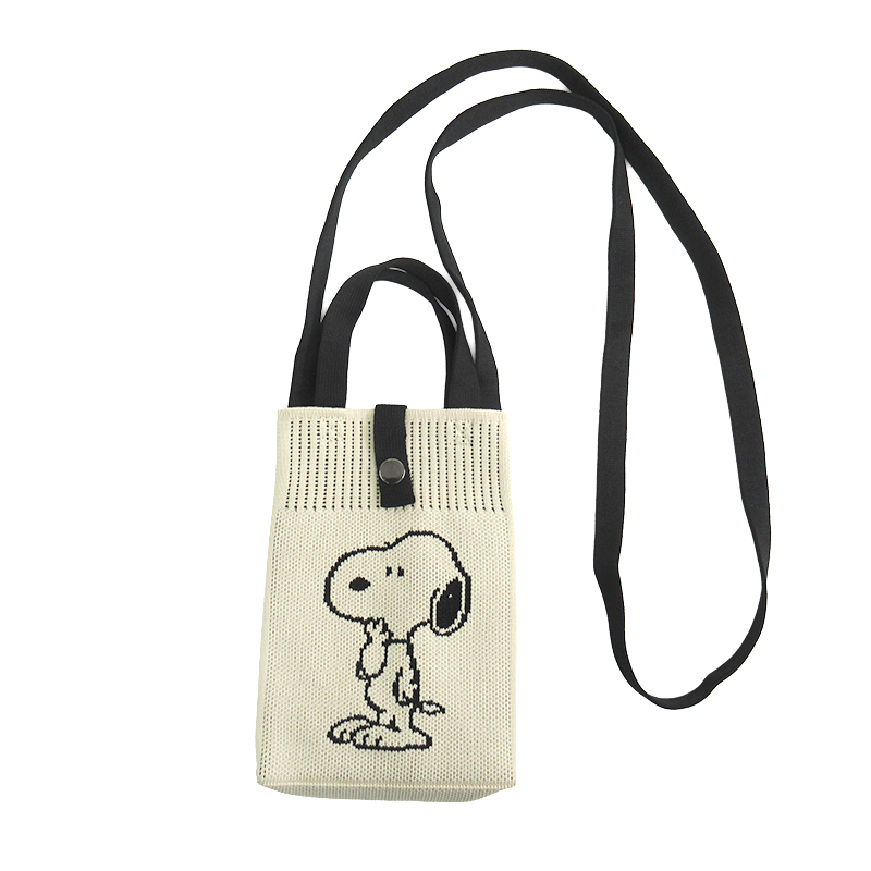 PEANUTS ニットショルダーバッグ スヌーピー IV